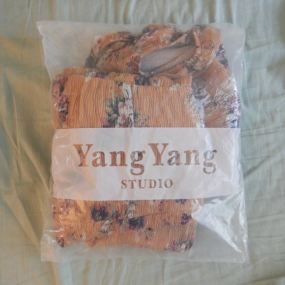 Floral Bodycon Dress - Picture 5 of 5